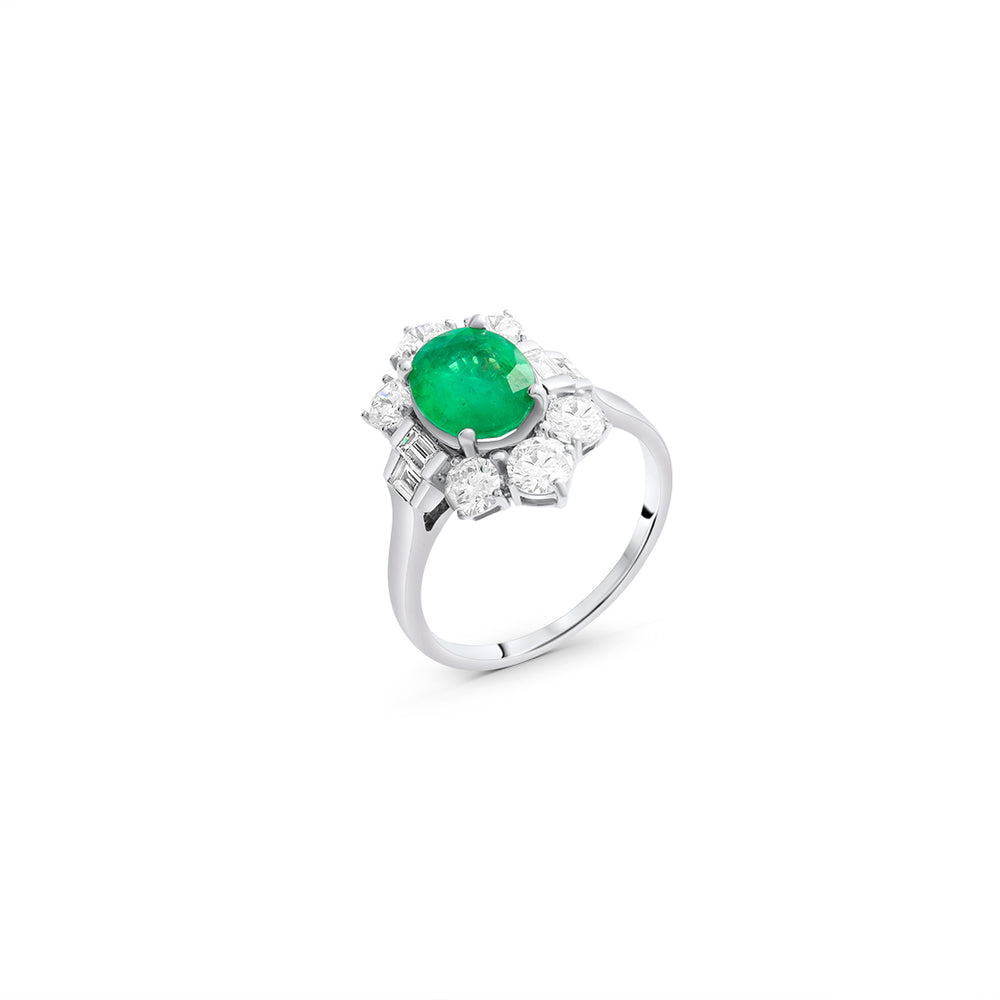 Emerald Stoned White Diamond Ring