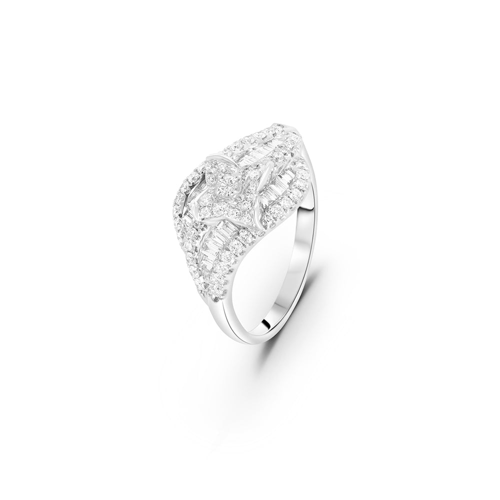 Star Shaped Ring with Round and Baguette Diamonds